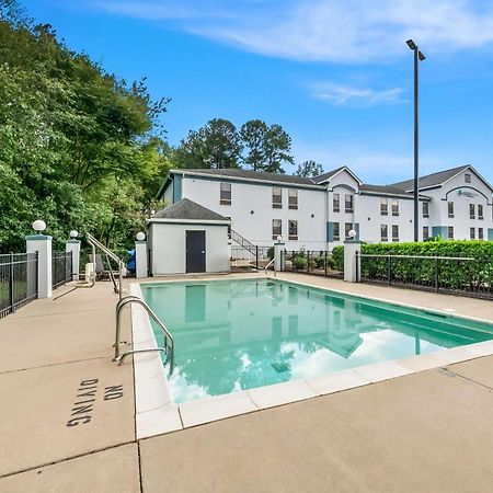 Clarion Pointe Apex - Holly Springs Hotel Exterior photo
