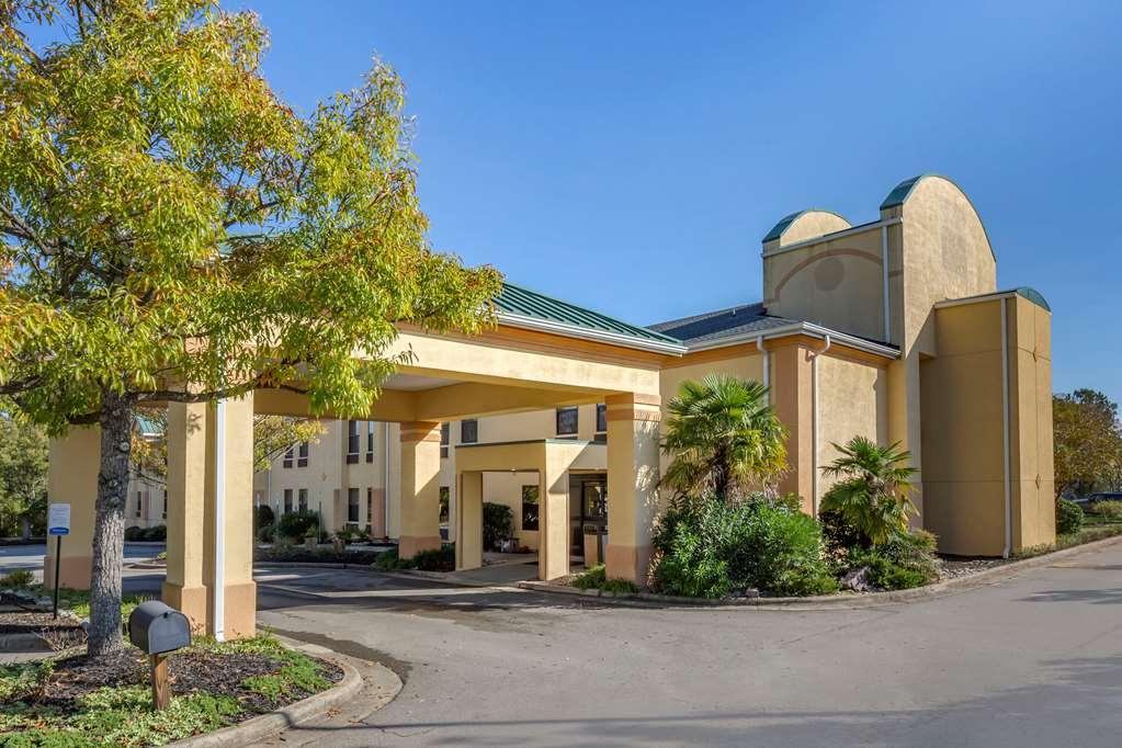 Clarion Pointe Apex - Holly Springs Hotel Exterior photo