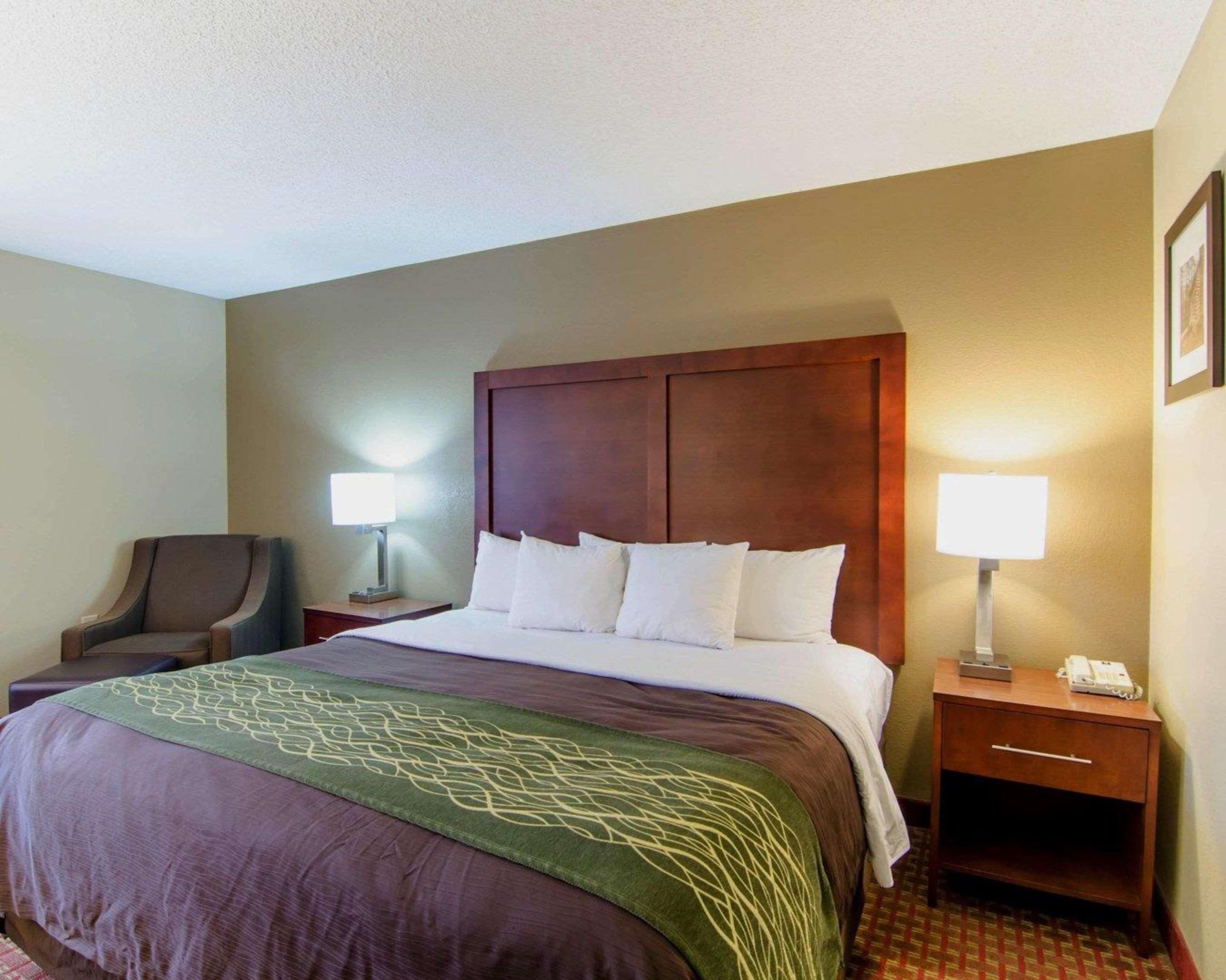Clarion Pointe Apex - Holly Springs Hotel Exterior photo
