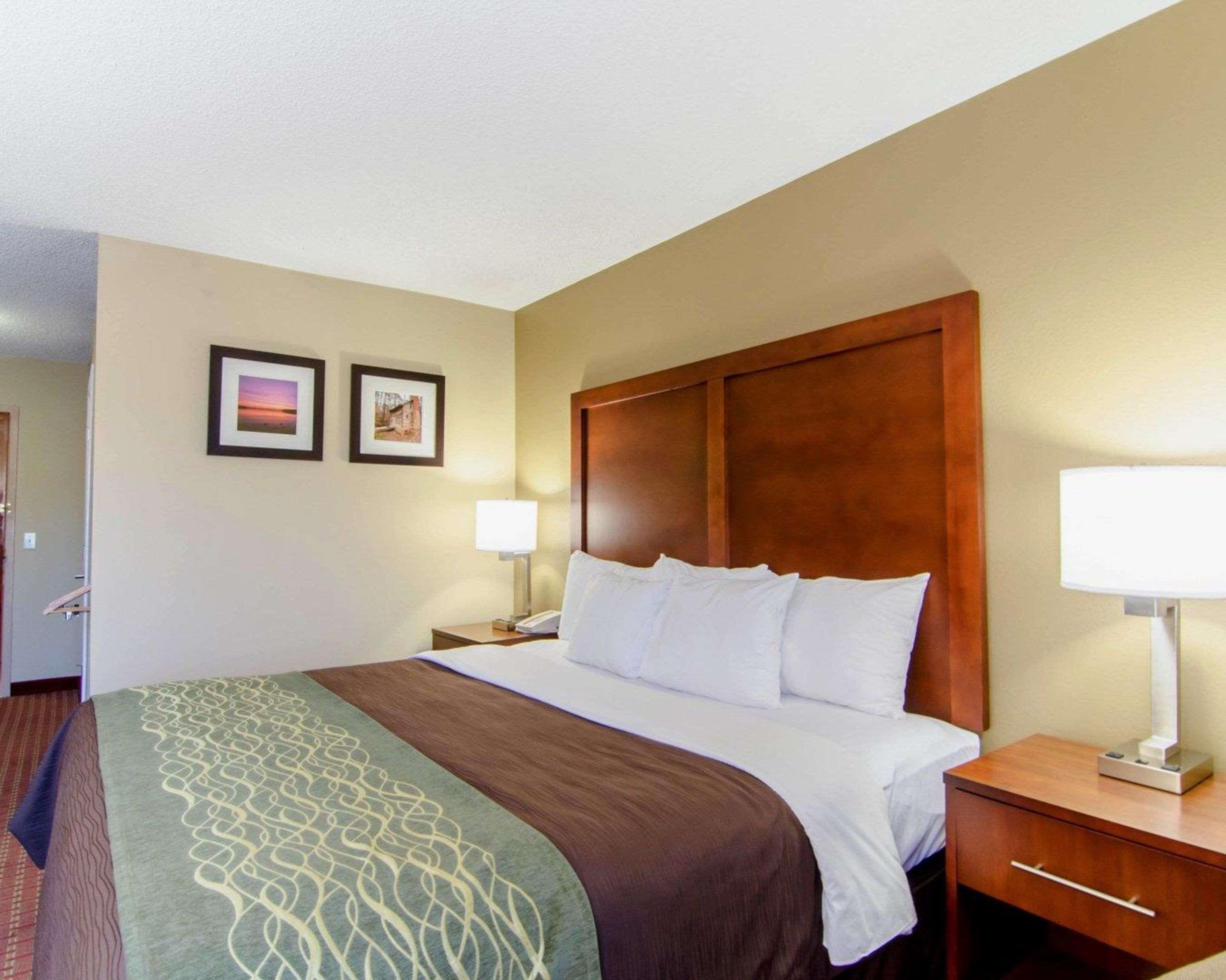 Clarion Pointe Apex - Holly Springs Hotel Exterior photo