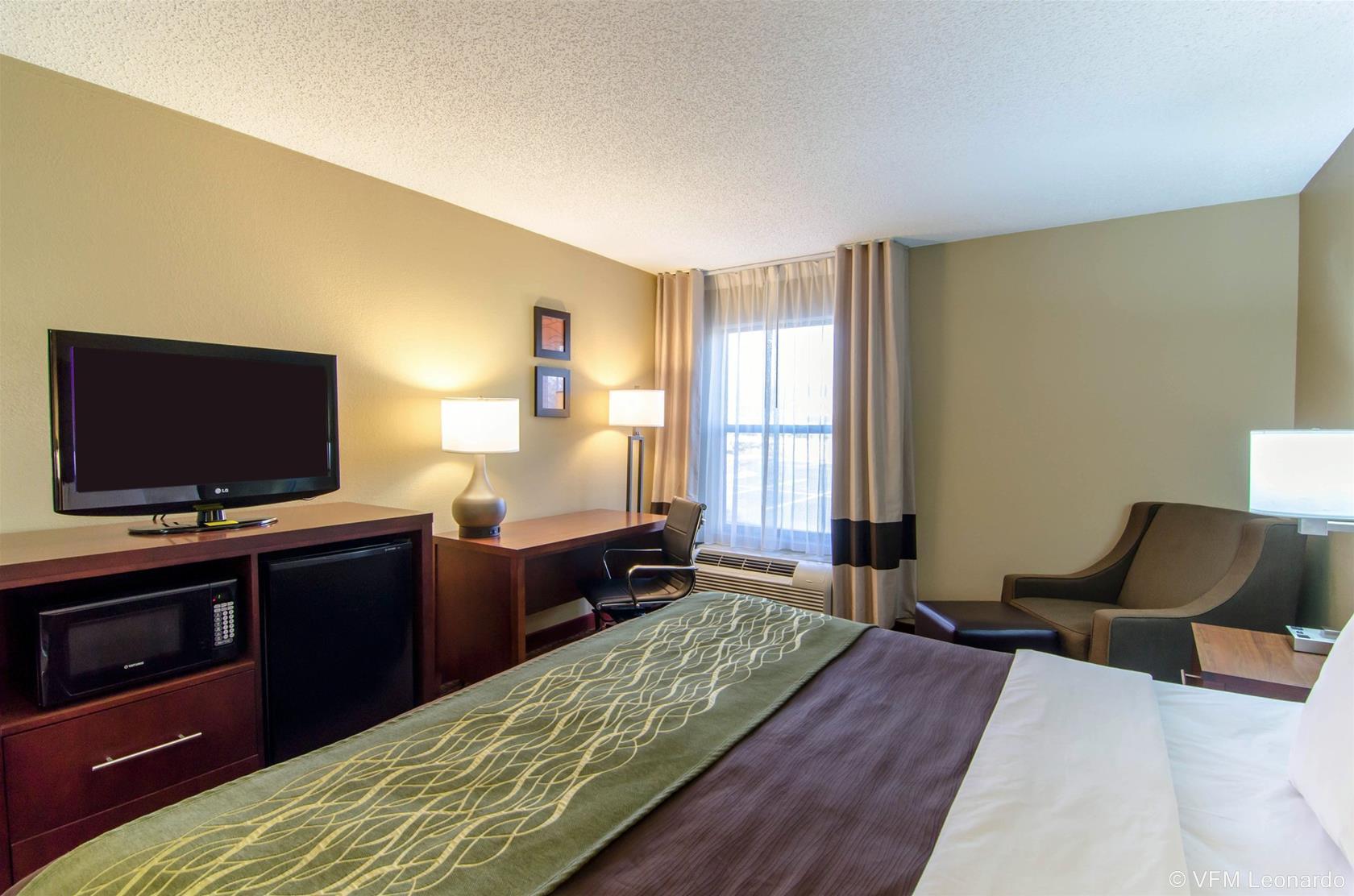 Clarion Pointe Apex - Holly Springs Hotel Exterior photo