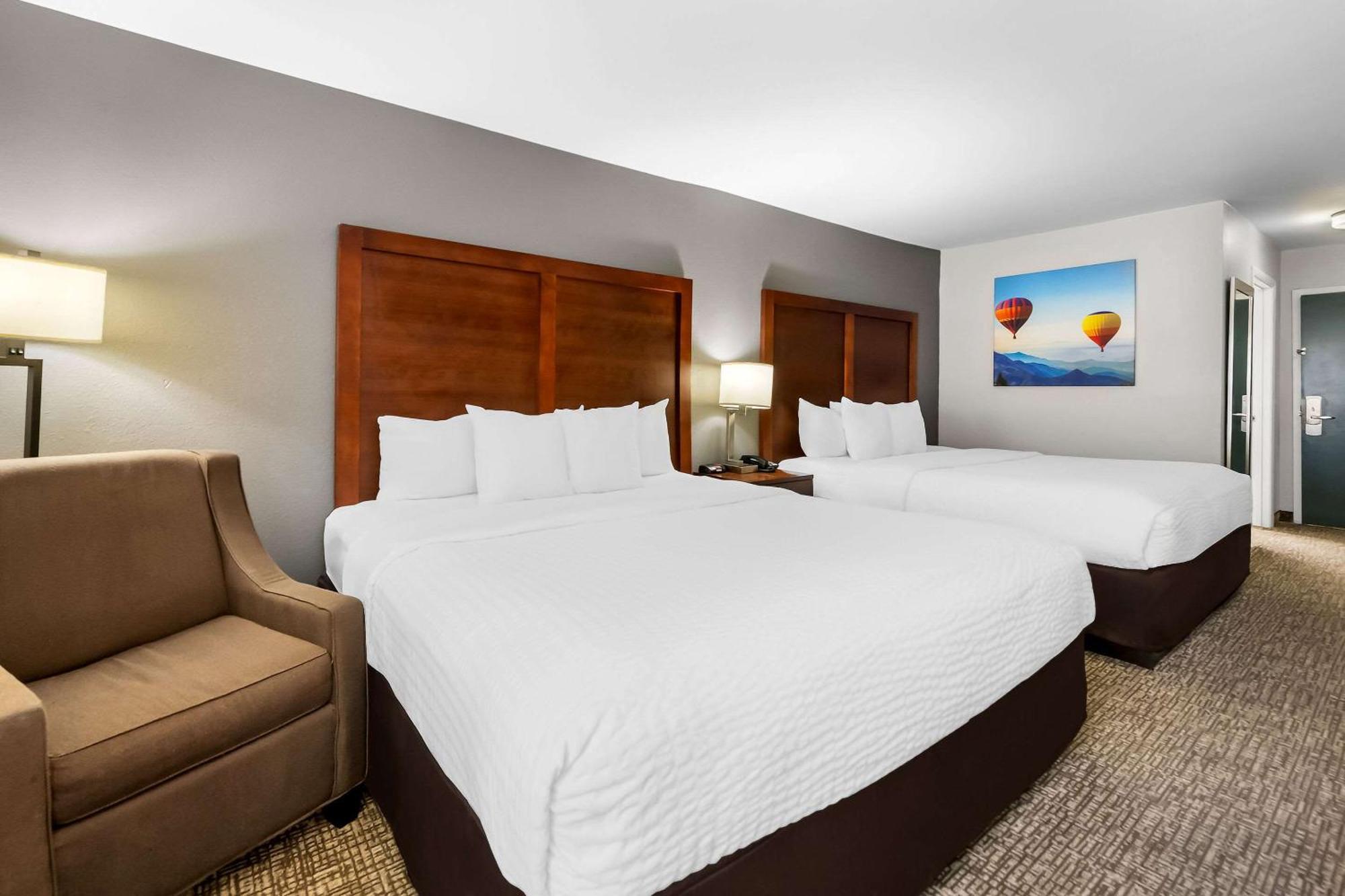 Clarion Pointe Apex - Holly Springs Hotel Exterior photo