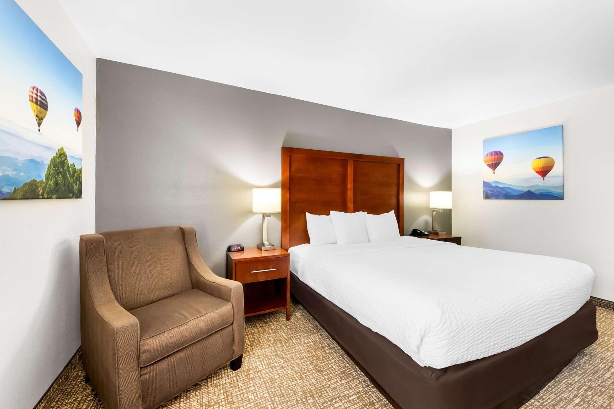 Clarion Pointe Apex - Holly Springs Hotel Exterior photo