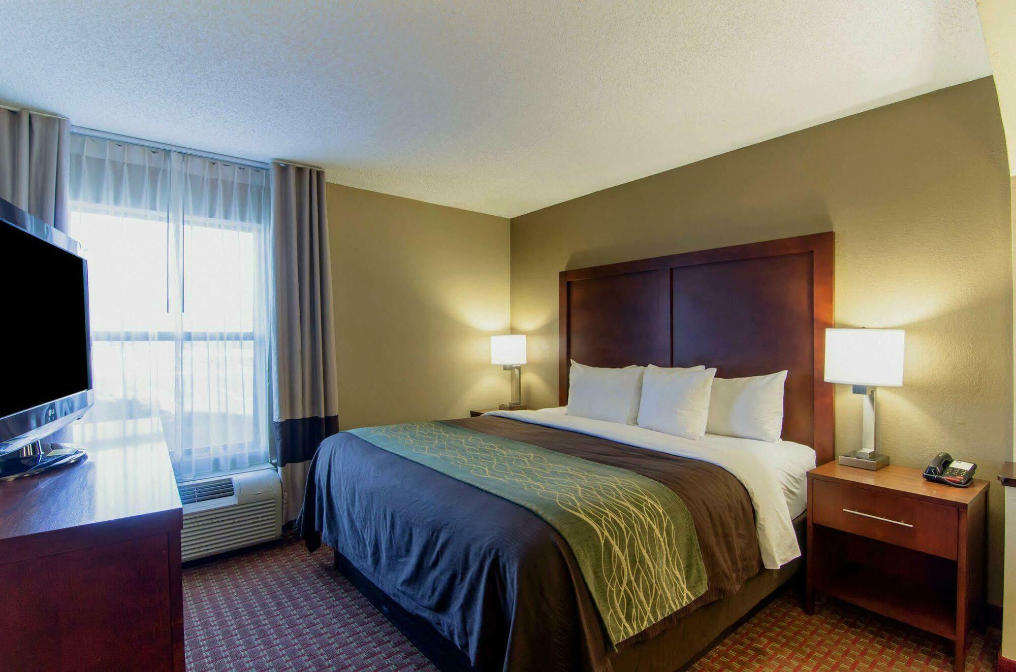 Clarion Pointe Apex - Holly Springs Hotel Exterior photo
